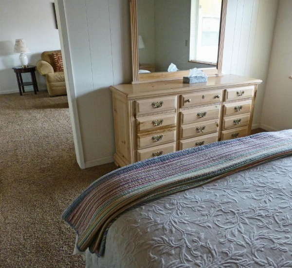 Redwood Suites image 15