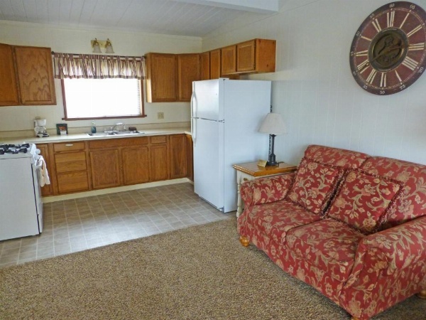 Redwood Suites image 18