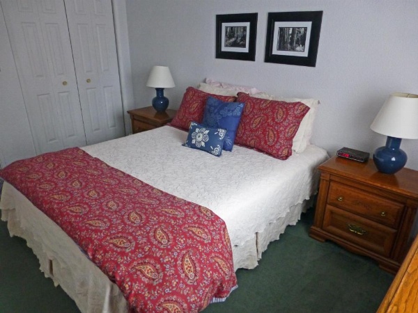 Redwood Suites image 21